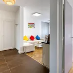 Proche Apartment *